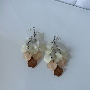 OMBRÉ CREAM TEN FLORAL DANGLE DROP EARRINGS